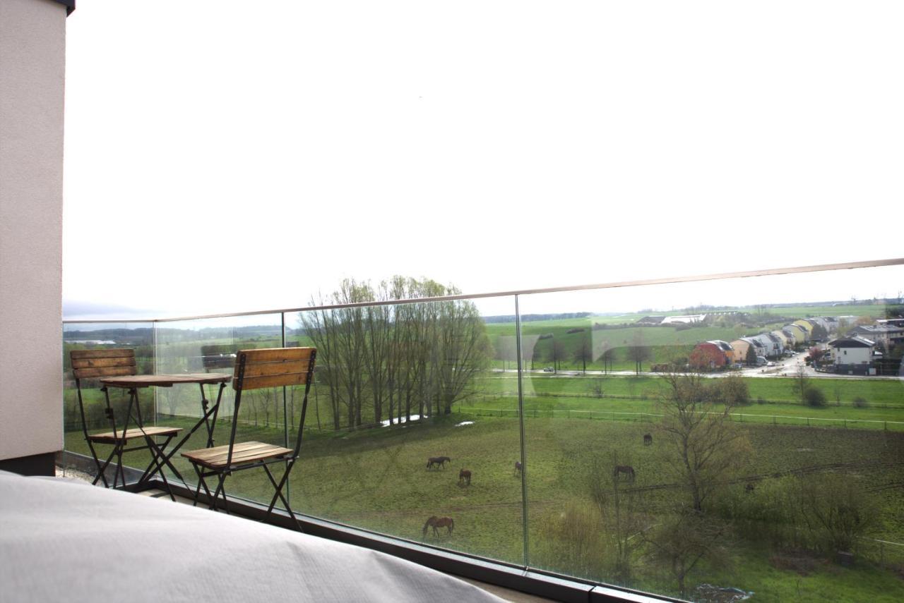 Peaceful Modern 2 Bedroom Penthouse With Nice View Hesperange Exterior foto